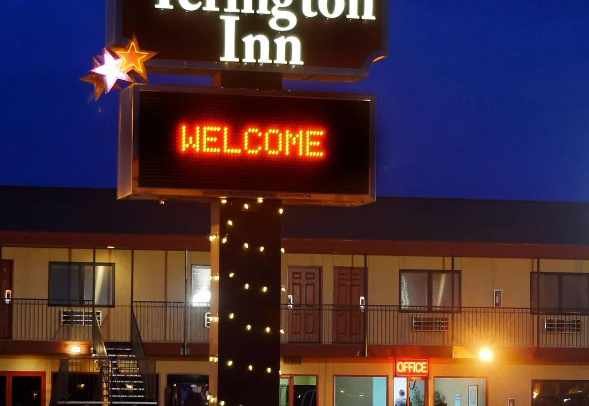 Yerington Inn hotel hero
