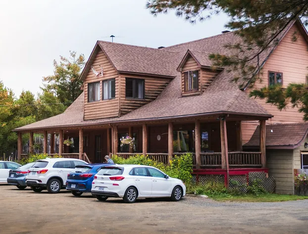 L'Auberge Refuge du Trappeur Inn hotel detail image 1