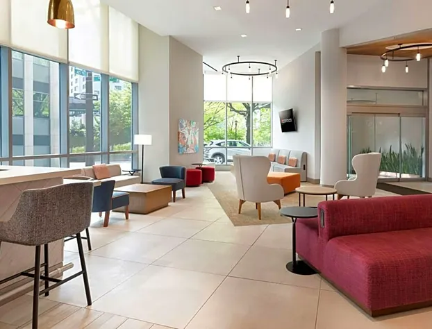 Hilton Garden Inn Long Island City New York hotel detail image 4