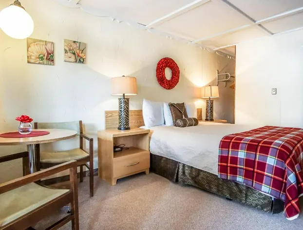 Gables Motel hotel detail image 4