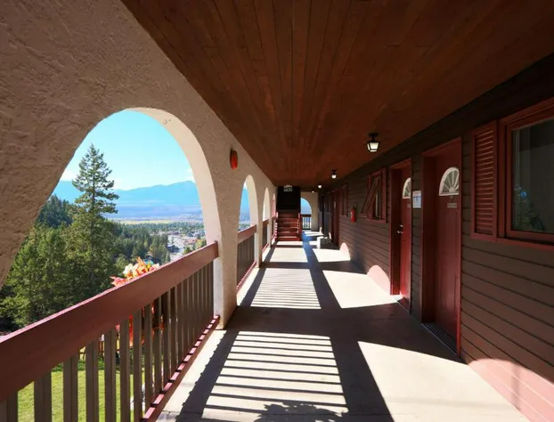Radium Chalet hotel detail image 3