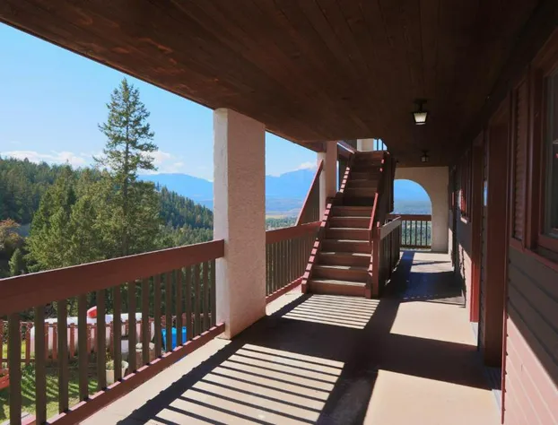 Radium Chalet hotel detail image 3