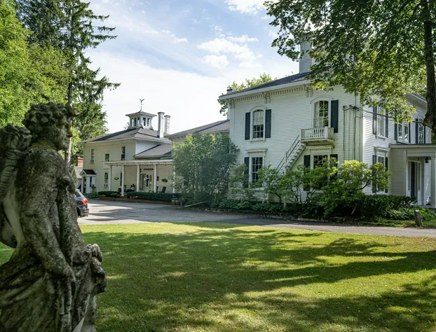 Homeport Inn and Tavern hotel detail image 1