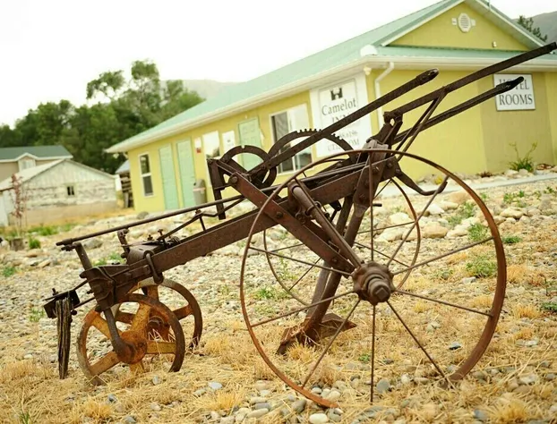 Camelot Inn at Honeyville hotel detail image 1