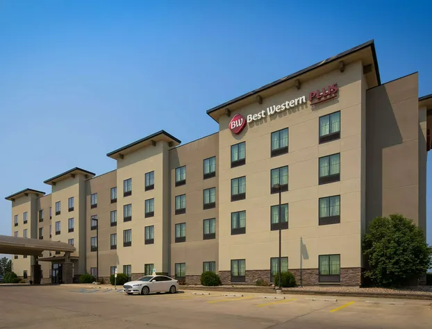 Best Western Plus Williston Hotel & Suites hotel detail image 1