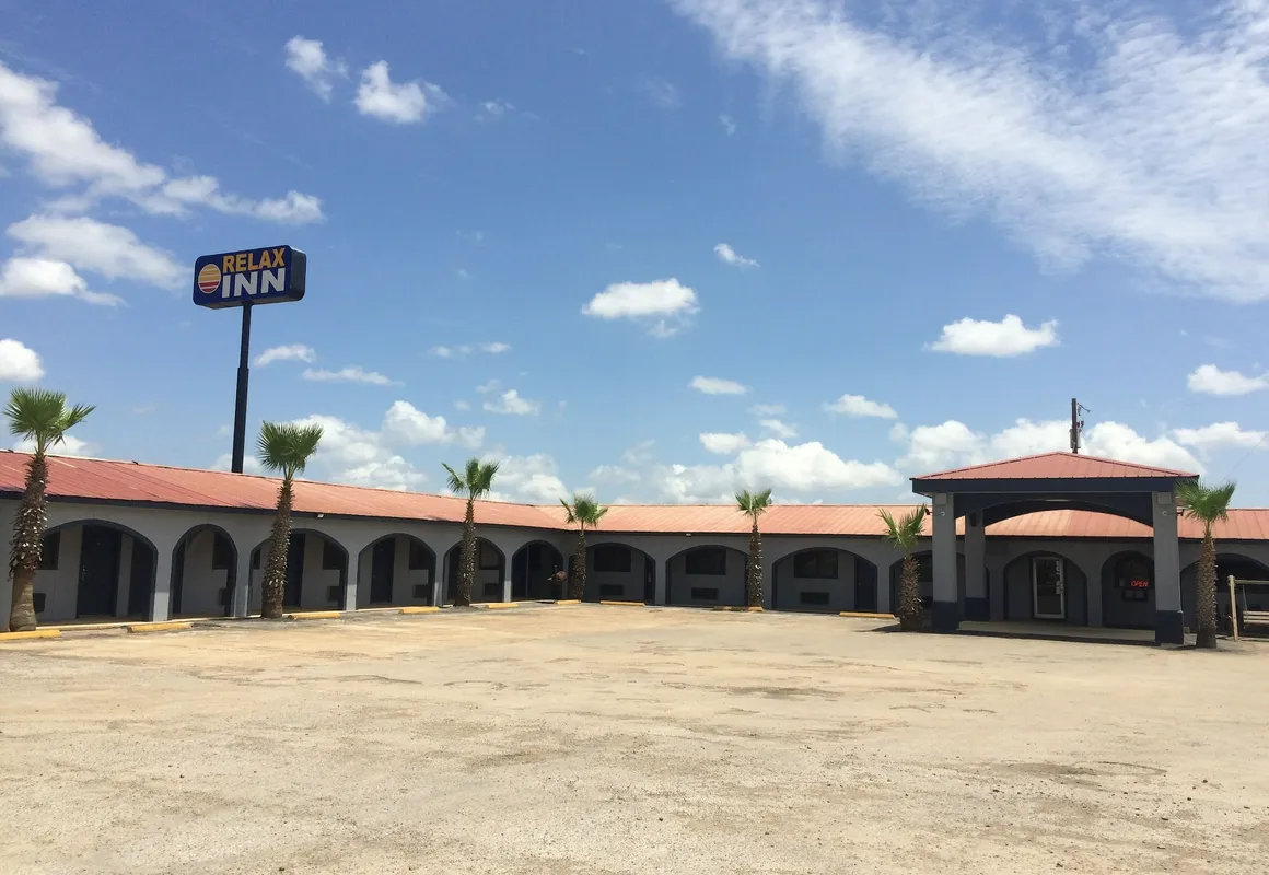 Relax Inn hotel hero