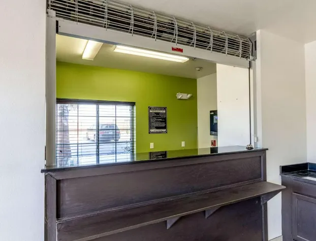 Super 8 by Wyndham Kenedy hotel detail image 4