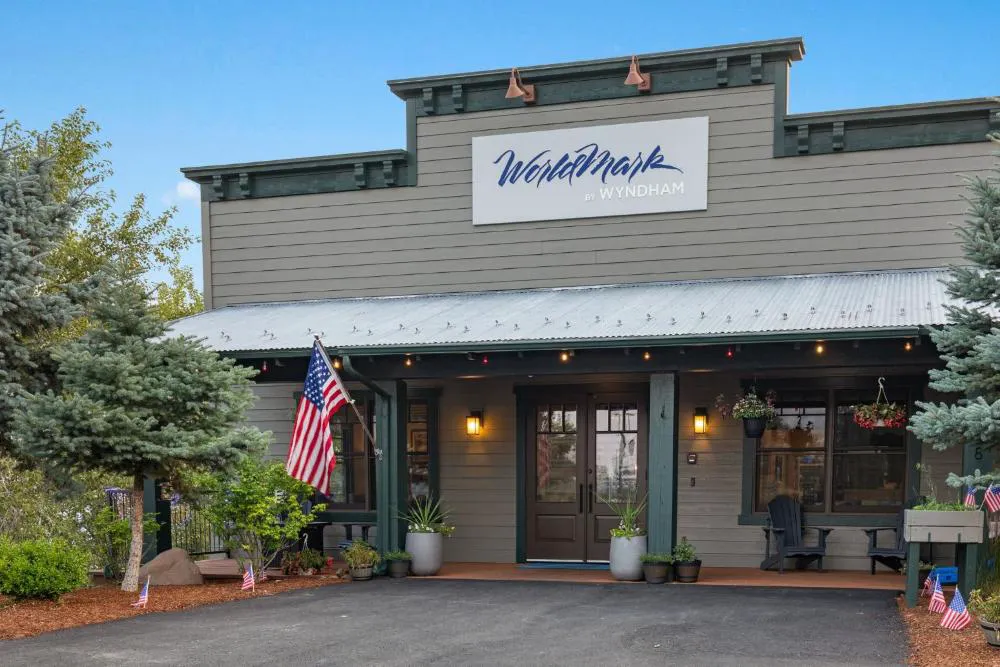 WorldMark Arrow Point hotel hero