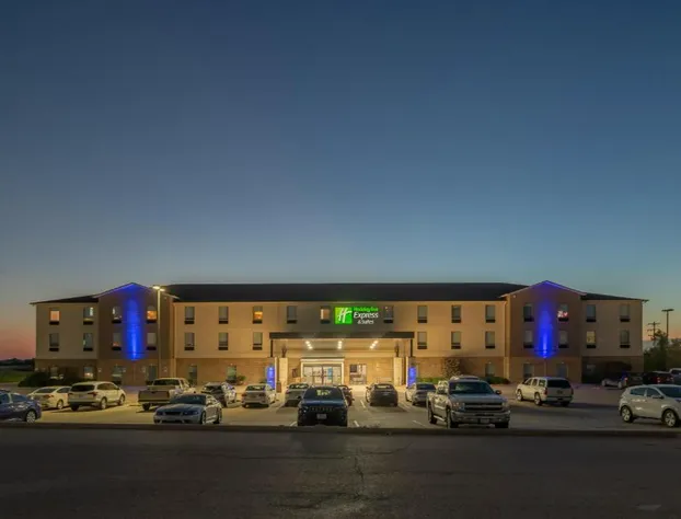 Holiday Inn Express & Suites N Waco Area - West by IHG hotel detail image 1