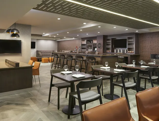 Four Points by Sheraton Hamilton - Stoney Creek hotel detail image 4