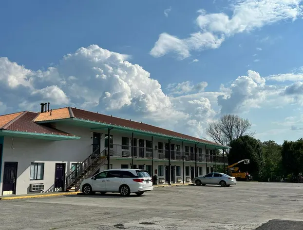 Motor Inns Of America hotel detail image 4