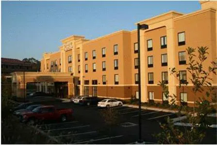 Hampton Inn & Suites Laurel, MS hotel detail image 1