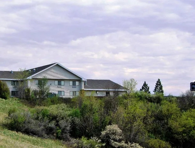 AmericInn by Wyndham Beulah hotel detail image 1