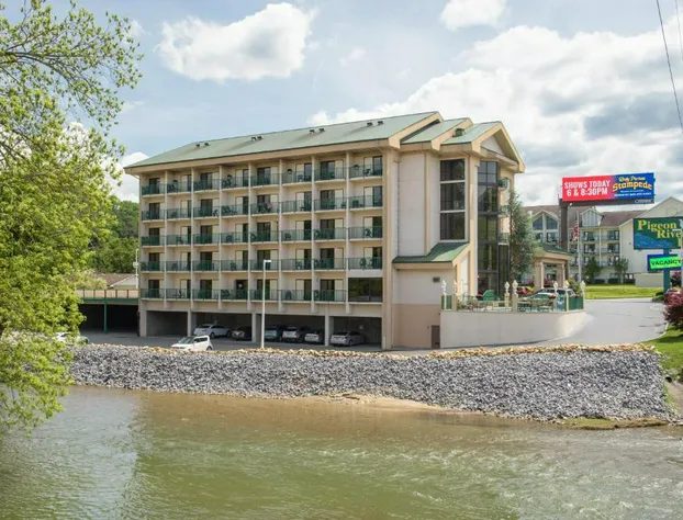 Pigeon River Inn hotel detail image 3