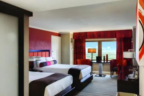 Golden Nugget hotel detail image 1