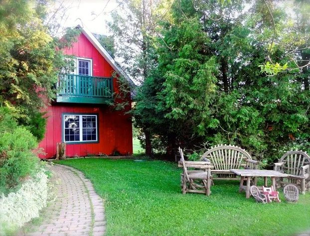 Pretty River Valley Country Inn hotel detail image 2