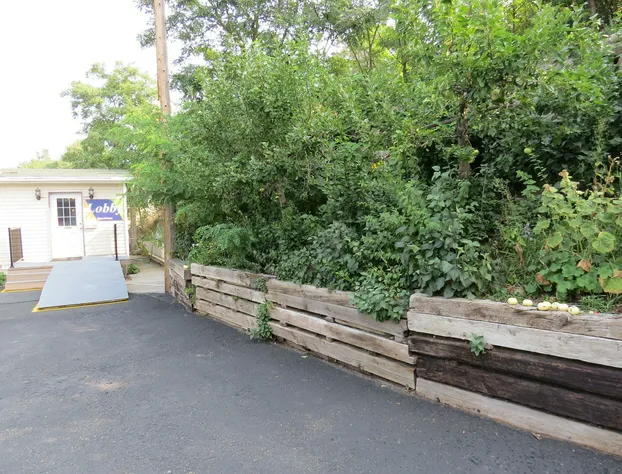 Rest Inn Lytton hotel detail image 3