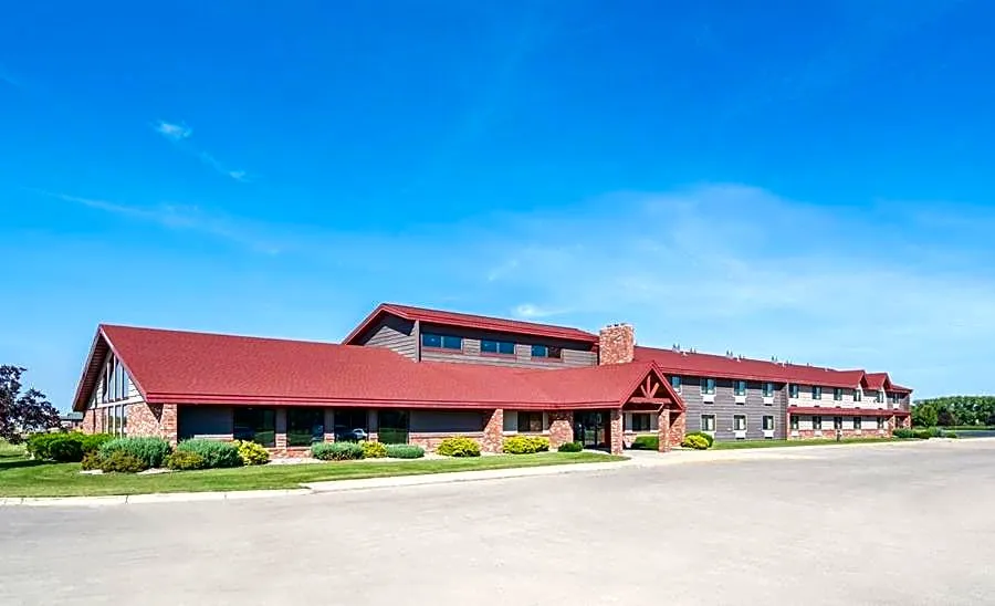 AmericInn by Wyndham Grafton hotel hero