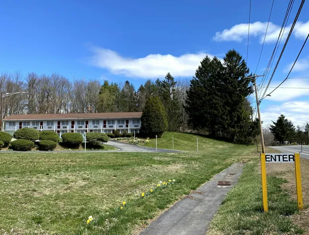 Economy Lodge hotel detail image 3