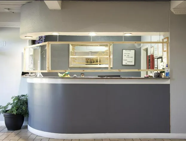 Travelers Inn hotel detail image 3