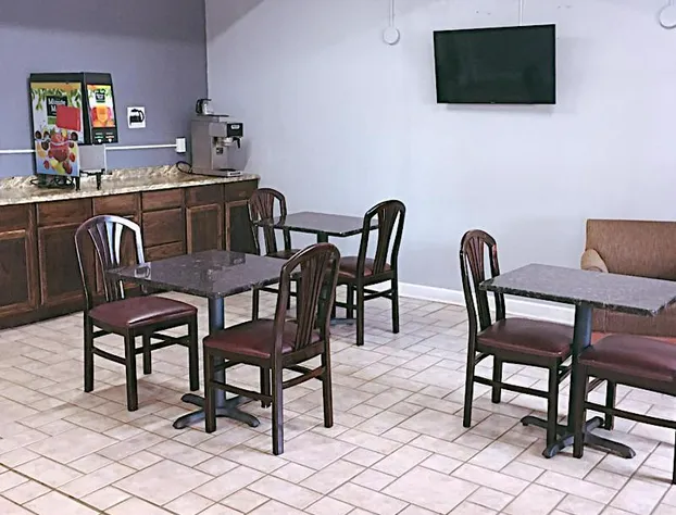 Travelers Inn hotel detail image 3