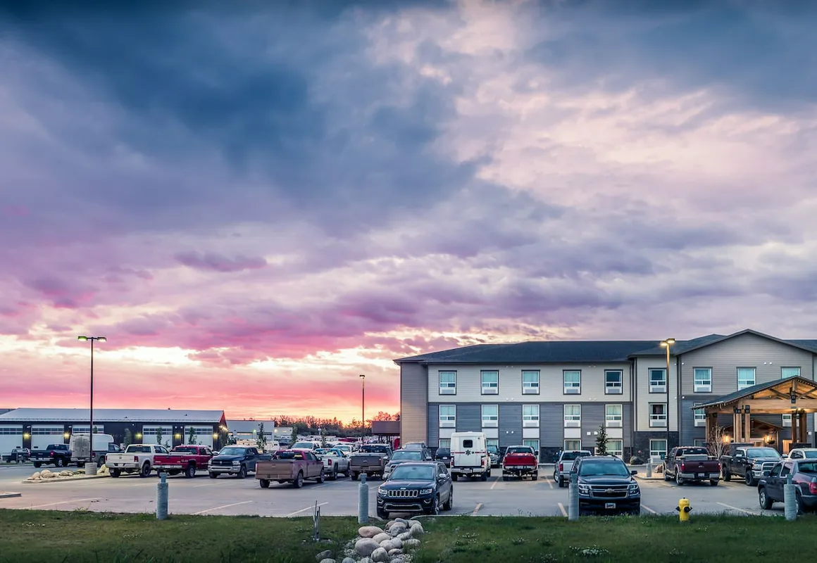 Timber Ridge Inn and Suites hotel hero