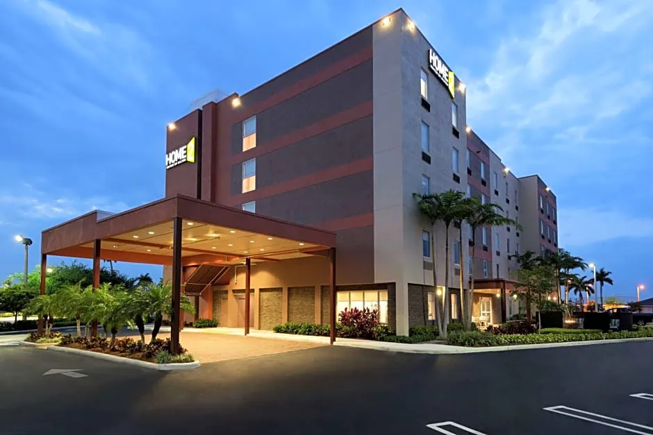 Home2 Suites by Hilton Florida City, FL hotel hero