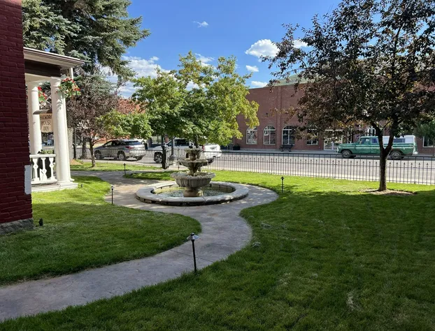 Hickory House Inn hotel detail image 1