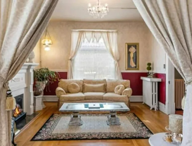 Hickory House Inn hotel detail image 4