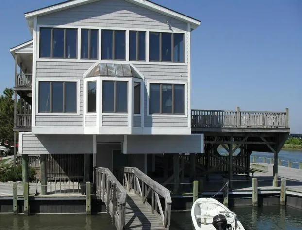 Island Resort hotel detail image 1