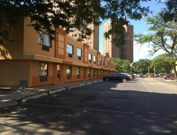 Chicago Lake Shore Hotel hotel detail image 1