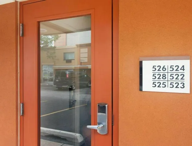 Chicago Lake Shore Hotel hotel detail image 2