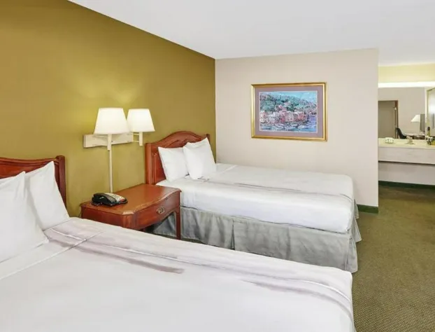 Chicago Lake Shore Hotel hotel detail image 4