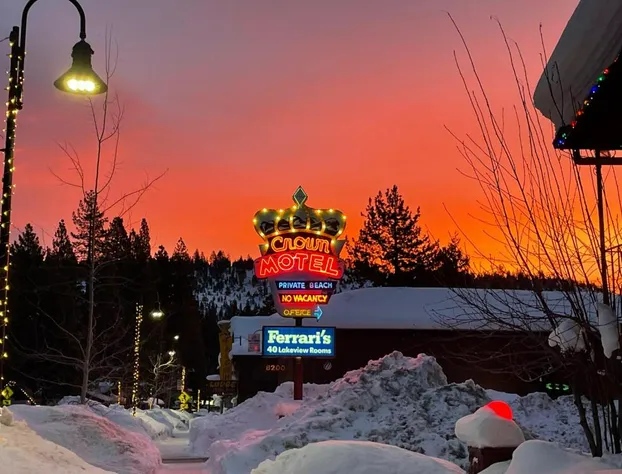 Crown Motel hotel detail image 3