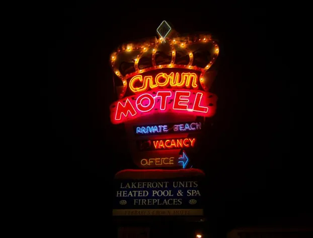 Crown Motel hotel detail image 2