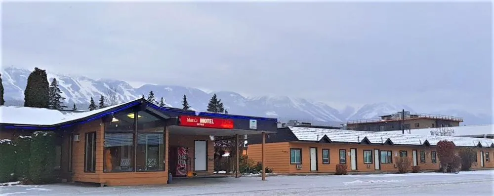 Mary's Motel hotel hero