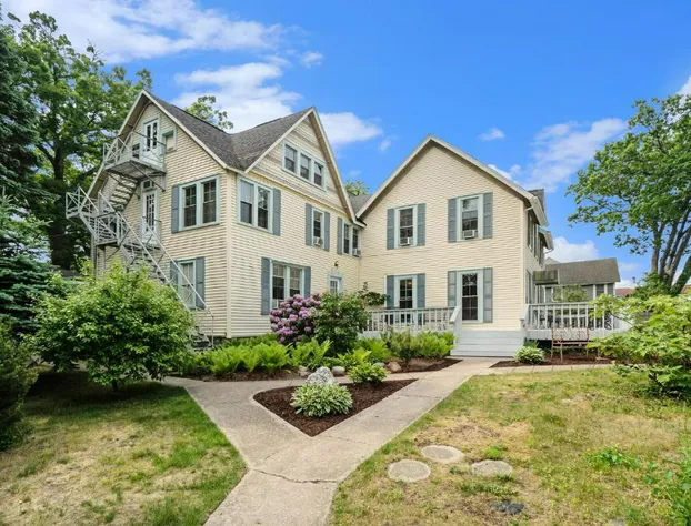 Waters View Inn hotel detail image 1