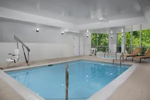 Courtyard Philadelphia Bensalem hotel hero