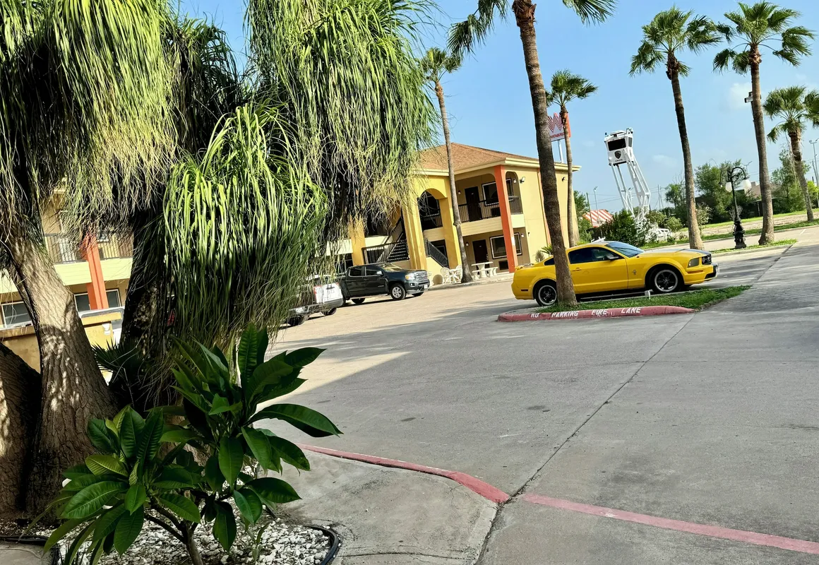 Texas Inn and Suites City Center at University Dr. hotel hero