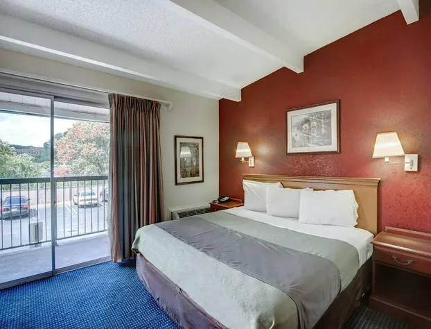 Red Carpet Inn hotel detail image 4