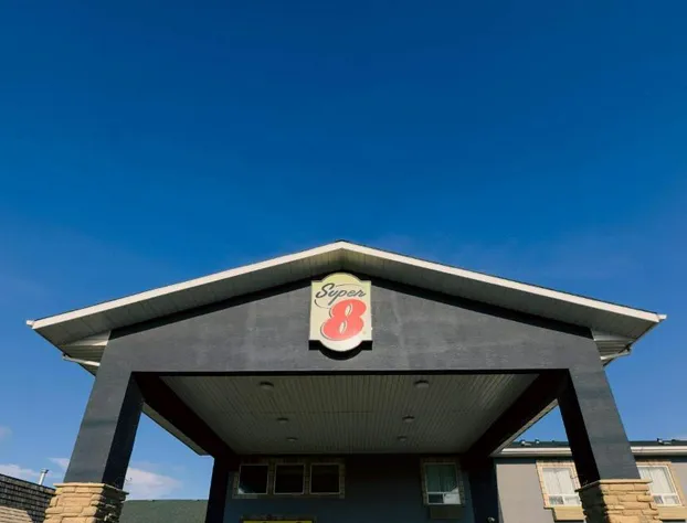 Super 8 by Wyndham Dawson Creek hotel detail image 3