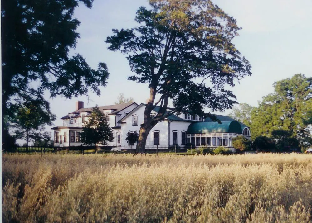 Stevenson Inn & Spa hotel hero