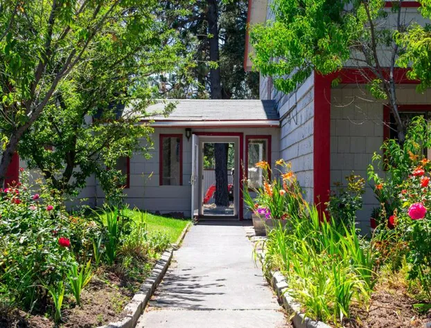 Sis Q Inn hotel detail image 4