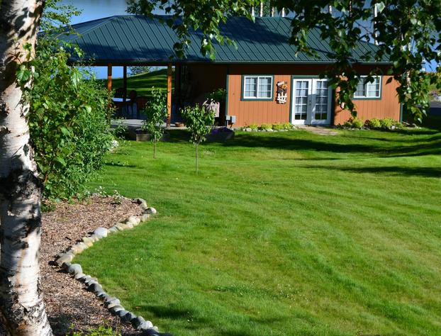 Alaska's Lake Lucille B&B hotel detail image 3