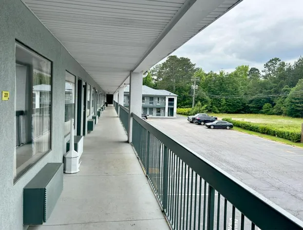 Econo Lodge Elberton hotel detail image 4