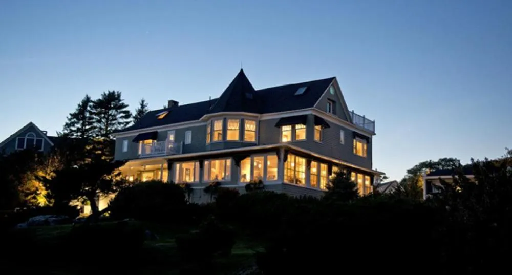 Cape Arundel Inn - Club House hotel hero