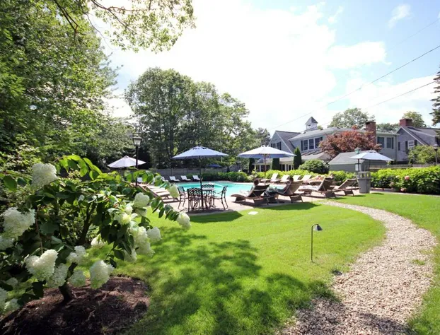 Cape Arundel Inn - Club House hotel detail image 1