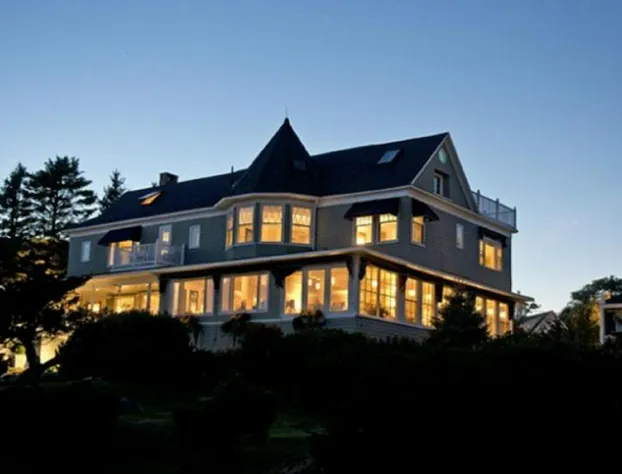 Cape Arundel Inn - Club House hotel detail image 2