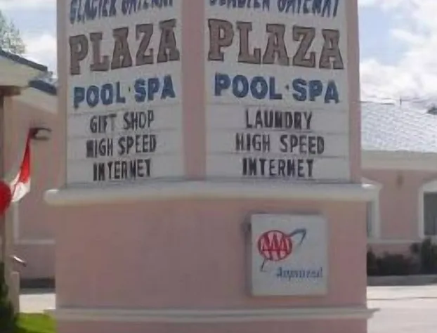 Glacier Gateway Plaza hotel detail image 1