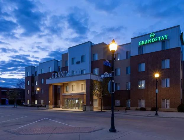 Grandstay Residential Suites Hotel - Sheboygan hotel detail image 1